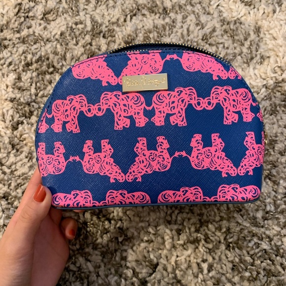 Lilly Pulitzer Handbags - lilly pulitzer makeup bag